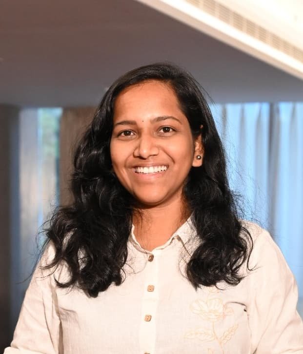 >Ms. Shreshta Goshika, LLB, BTech